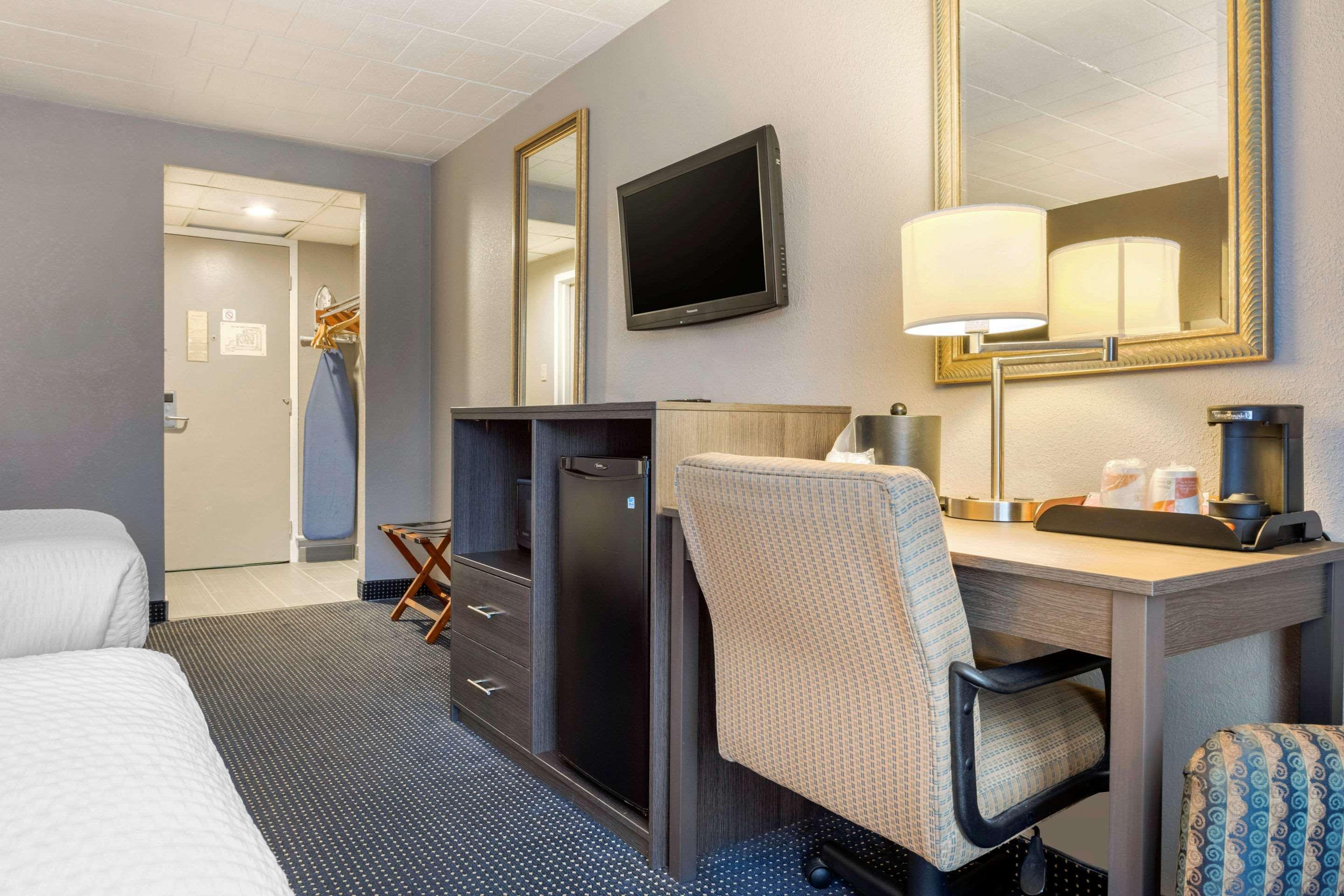 Clarion Hotel And Conference Center Harrisburg West New Cumberland Exteriér fotografie