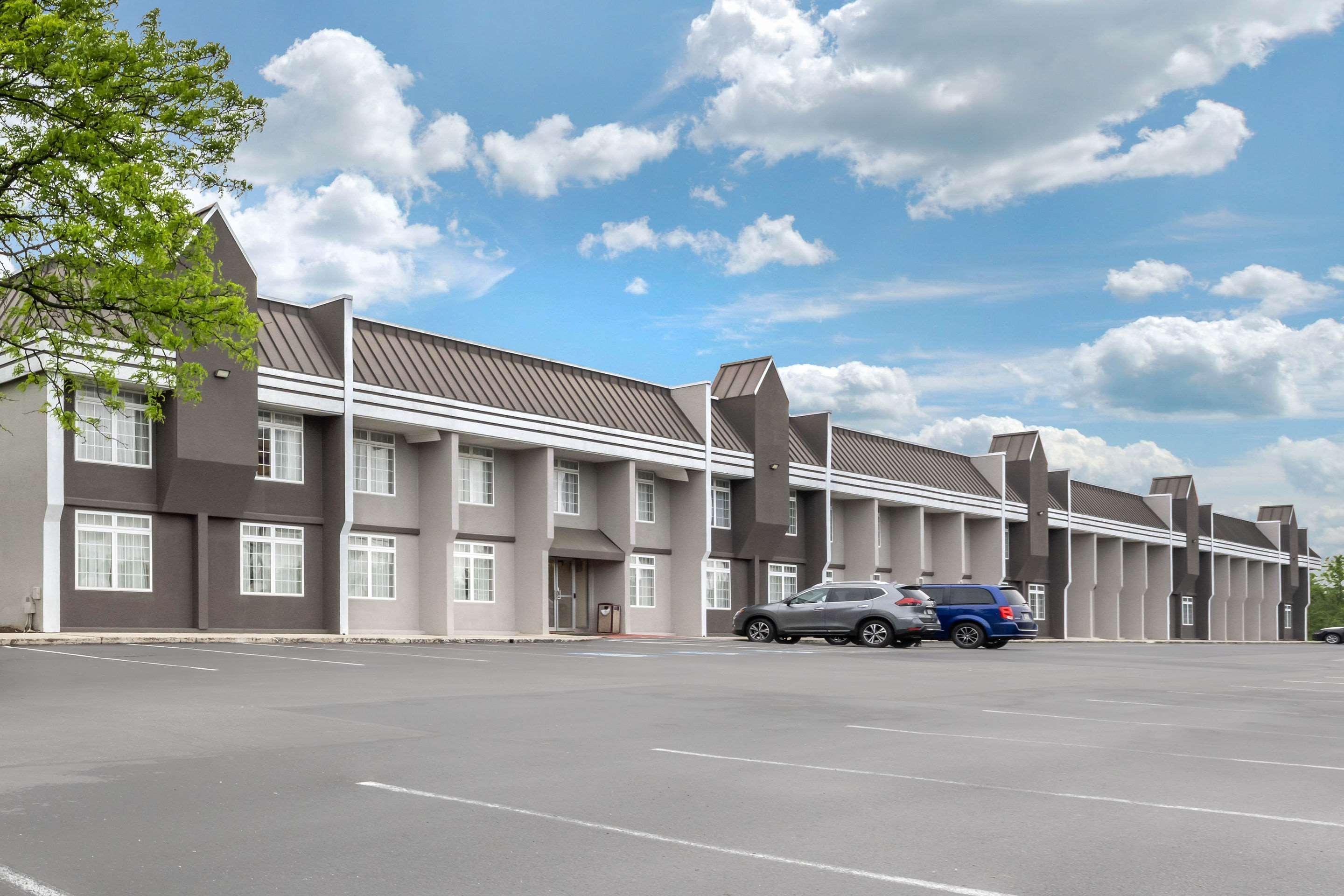 Clarion Hotel And Conference Center Harrisburg West New Cumberland Exteriér fotografie